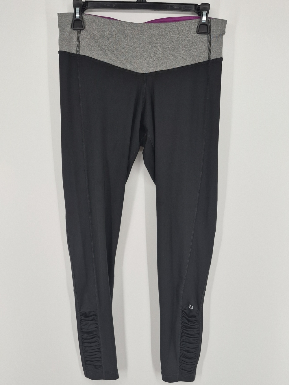 Layer 8 Performance Qwick-Dry Workout Yoga Pants Leggings Ruched Ankles Women M